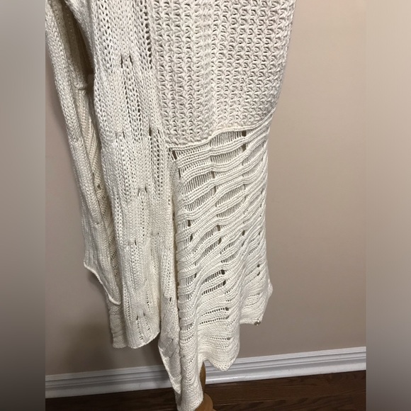 Pure Handknit Women’s Cardigan - Picture 7 of 9
